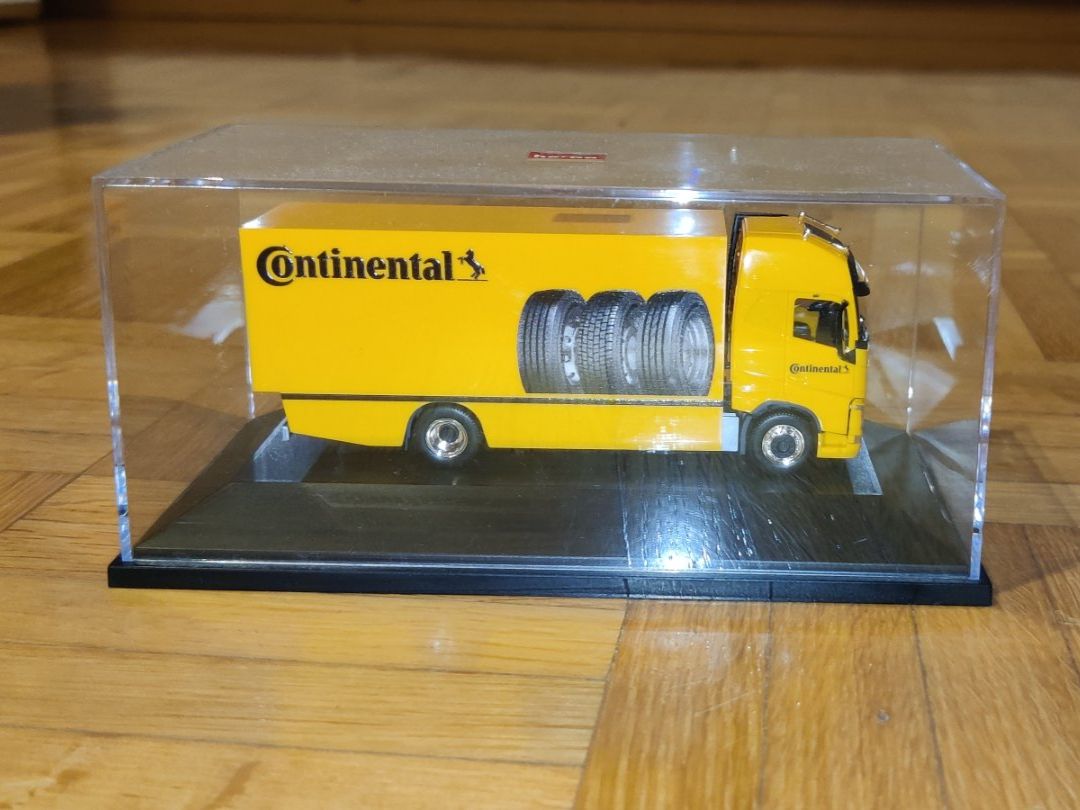 Herpa Modellini d'auto: herpa Volvo Continental – Usato da Winterthur venduto da SilWi 2
