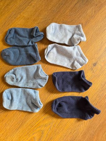 Baby Sneaker Socken Gr. 27-30 (4 Paar) /1