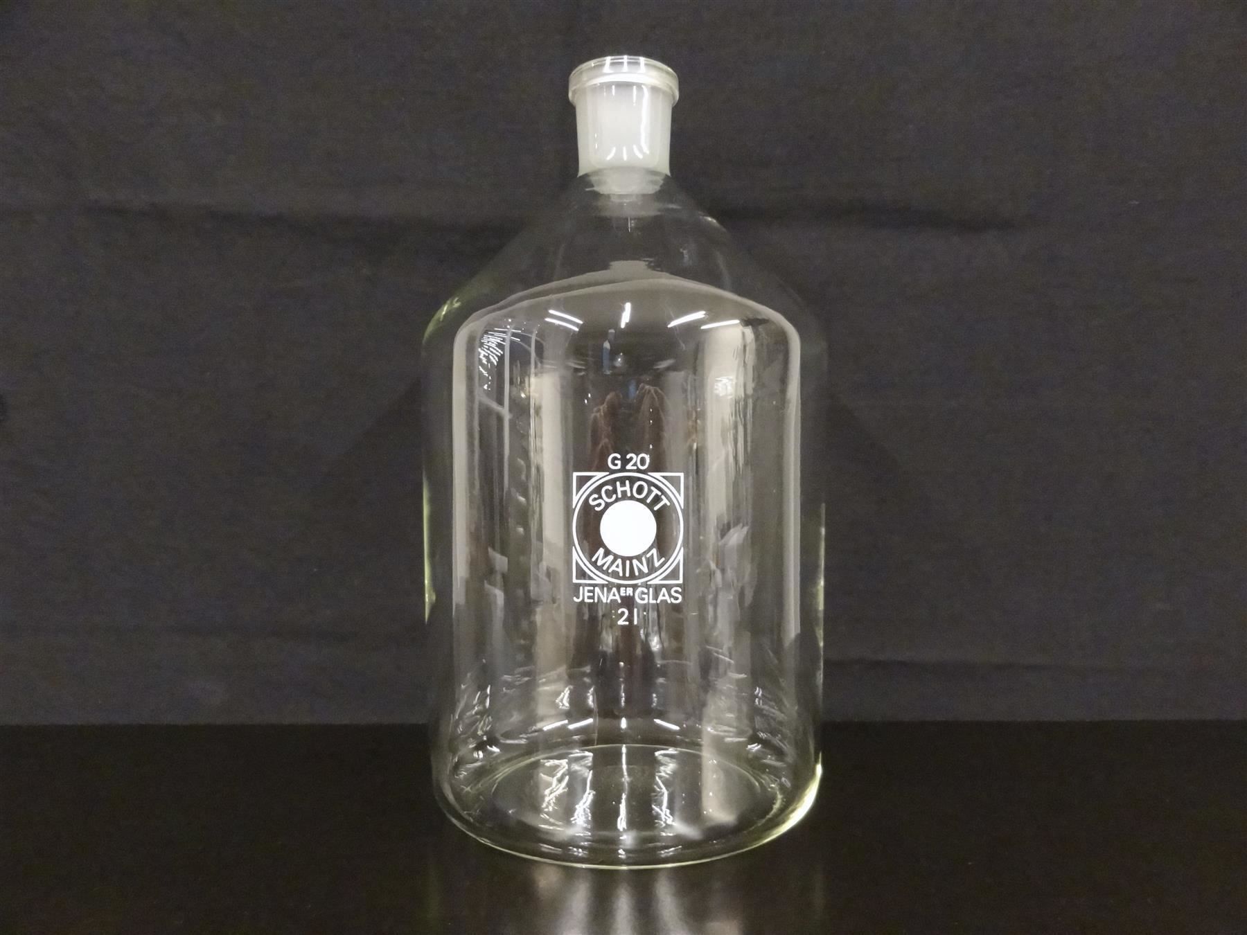 Schott Accessori da laboratorio: Standflasche Laborflasche 2 Liter SCHOTT – Nuovo (secondo la descrizione) da Kerzers venduto da Flaschenposten