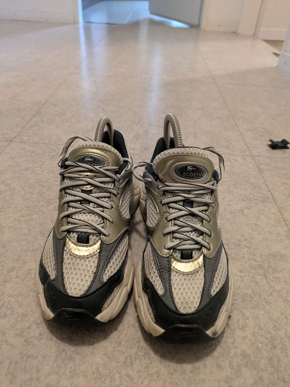 Lacoste Scarpe da uomo: Lacoste Sneaker, Top Zustand, Grösse 36 – Usato da Dübendorf venduto da AlinaMing