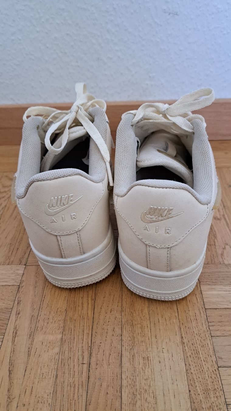 Nike Scarpe da uomo: Nike taille 39,très bon état, chaussures – Nuovo (secondo la descrizione) da Meyrin venduto da Zahra011 3