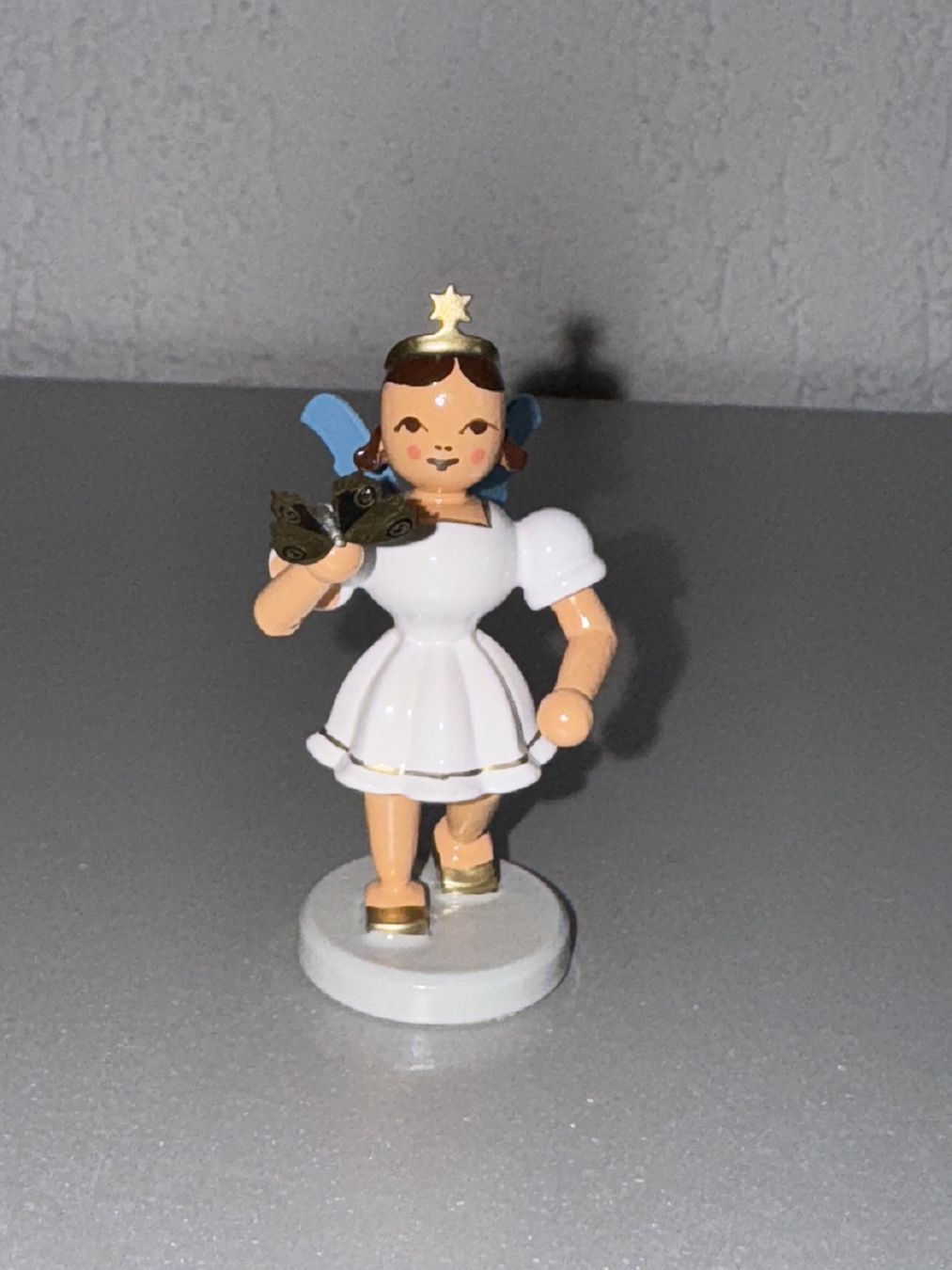 Tutte le decorazioni: Blank Engel mit Schmetterling, Handarbeit, Schutzengel – Nuovo e nell'imballaggio originale da Grosswangen venduto da Second_hand_paradise