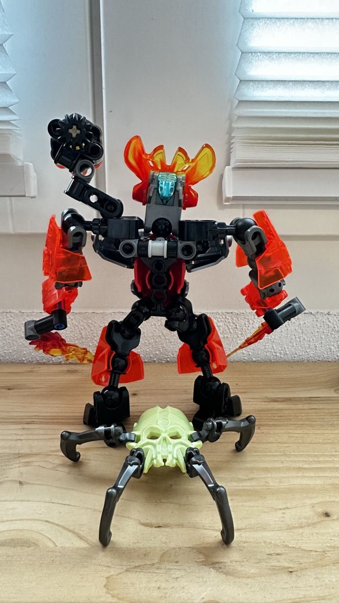 Lego Statuette: LEGO / Bionicle 70783 / Protector Of Fire – Usato da Herzogenbuchsee venduto da TCG-High-Quality 2