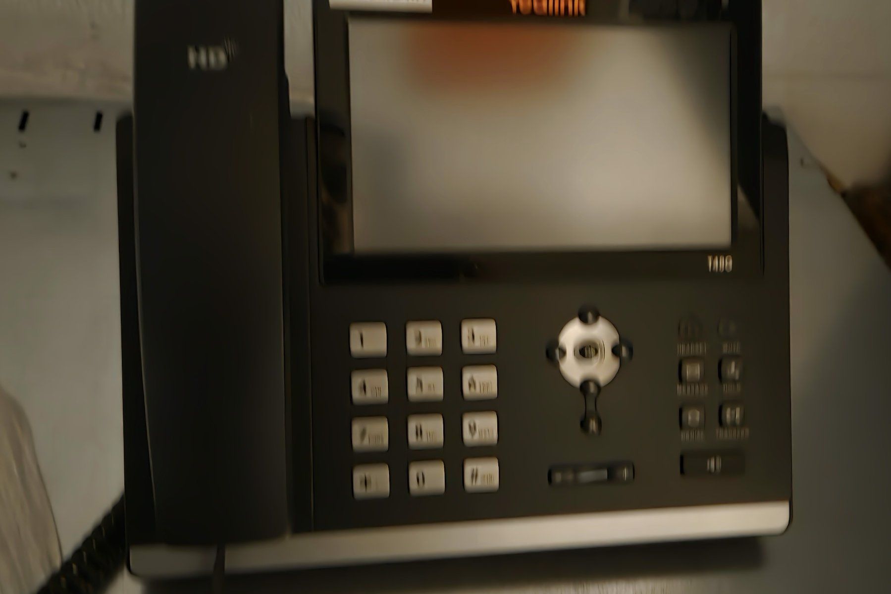 Yealink Telefoni: Telefon Yealink SIP-T48G – Usato da Niederbipp venduto da Trude04 2