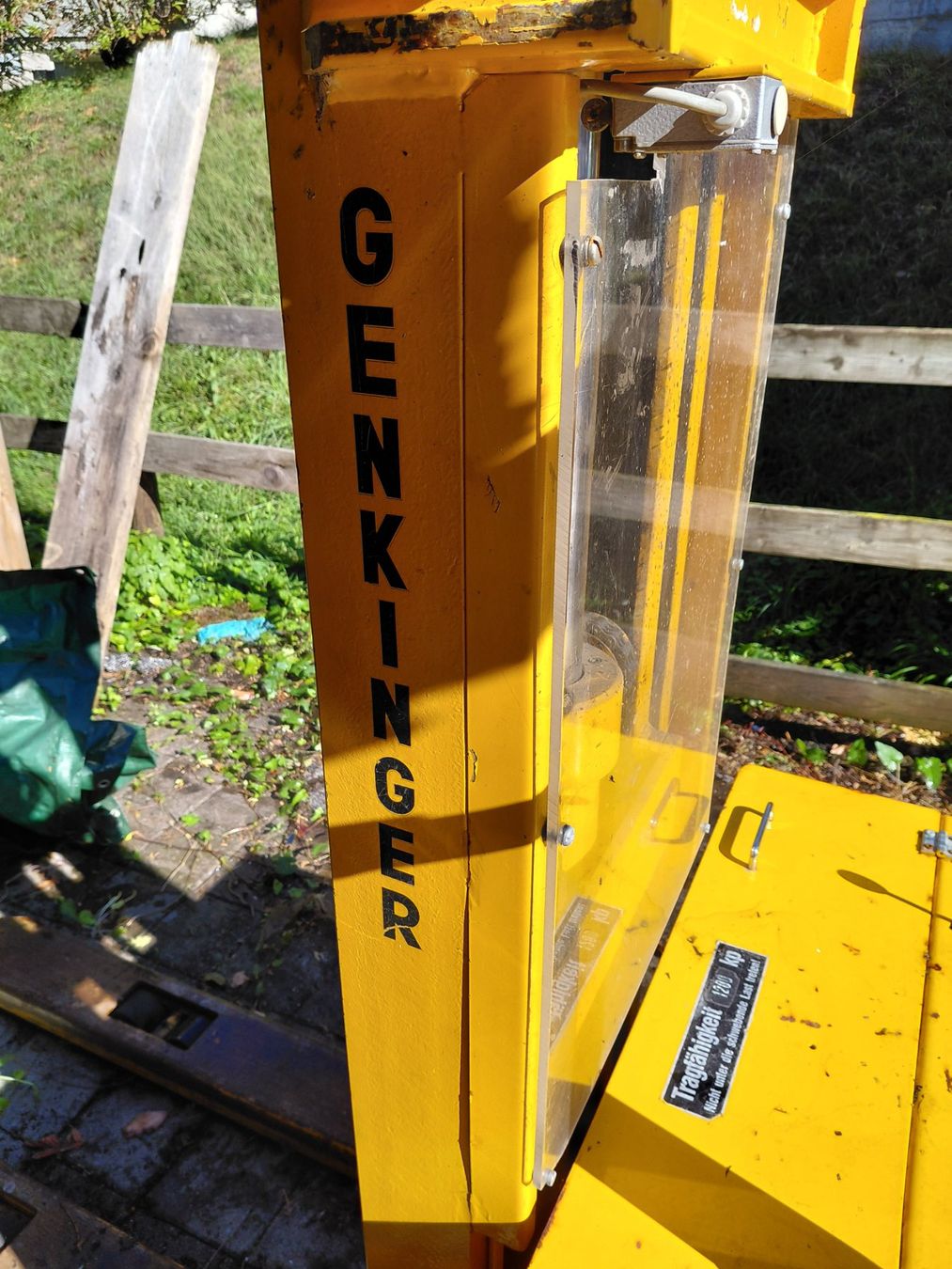 Ameise Carrelli elevatori e a forche: Stapler defekt – Difettoso da Gossau SG venduto da Zelte 5