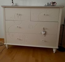 Kommode weiss, Blumen-Herz-Design, Schubladen, Top Zustand!