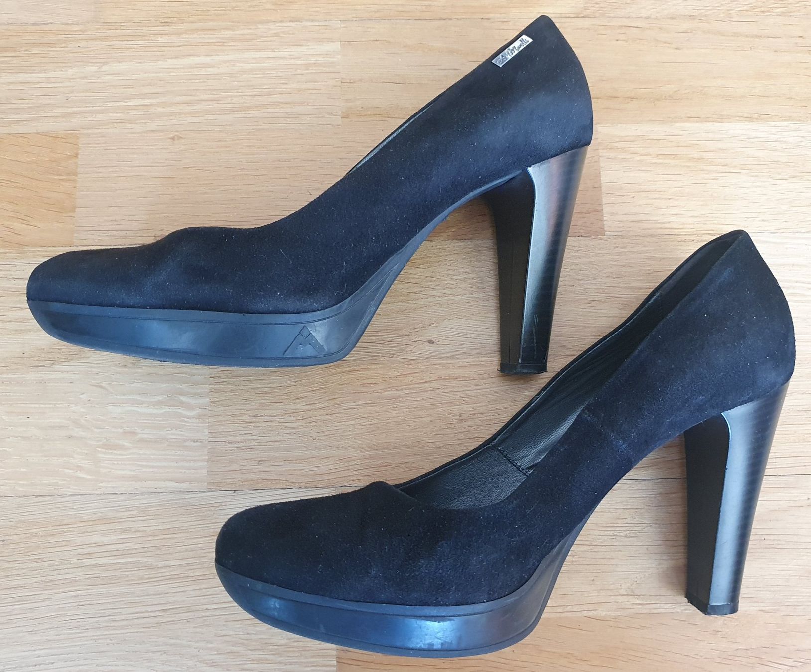 Scarpe da donna: Escarpins noirs élégants en daim- Andrea Morelli - Taille 40 – Usato da Court venduto da Jovi2 4