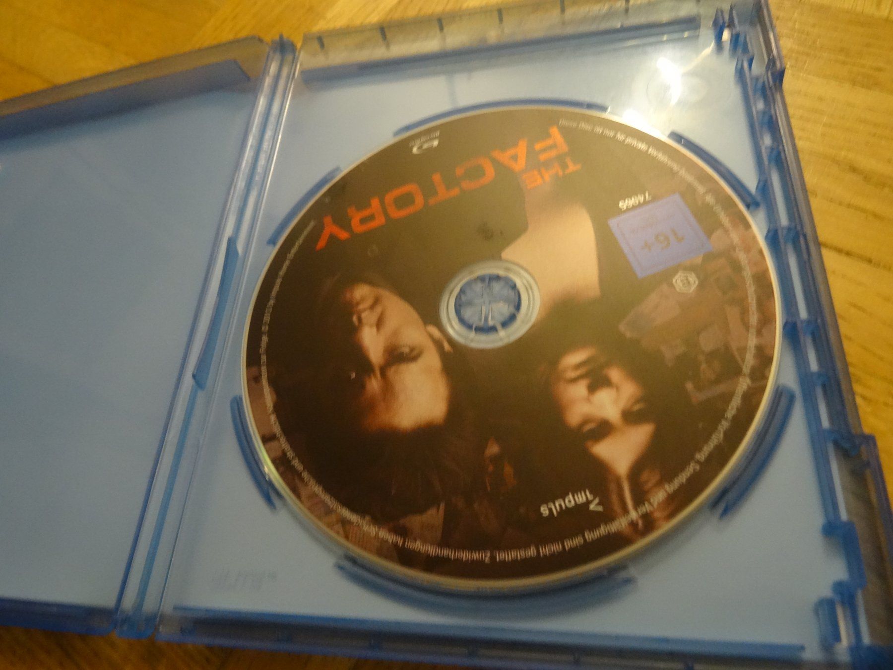 Tutti i DVDs: The Factory BLU-RAY – Usato da Olten venduto da Disc-Verkauf 1