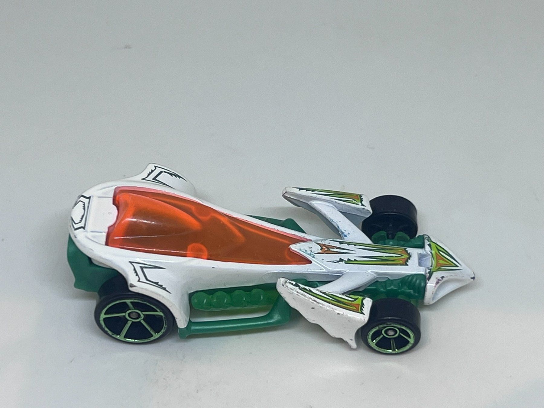 Hot Wheels Modellini d'auto: Hot Wheels Preying Menace #387 – Usato da Wildegg venduto da LaaBoutique 1
