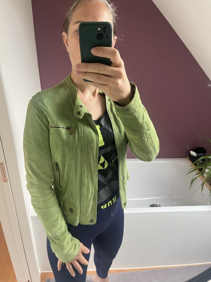 Dolce & Gabbana Giacche: D&G Lederjacke Wildlederjacke Grün – Usato da Winterthur venduto da Nanole 1