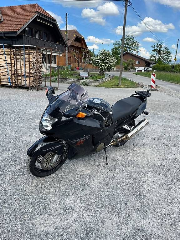 Honda Touring: HONDA CBR1100 XX Superblackbird – Usato da Uetendorf venduto da Rere 1