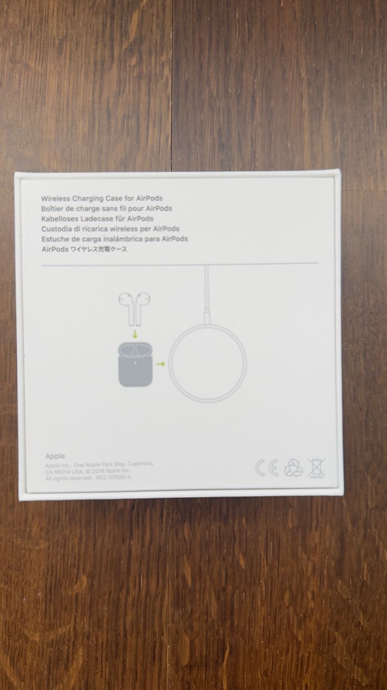 Apple Caricabatterie: Original Apple AirPods Wireless Charging Case | Neu geöffnet – Nuovo (secondo la descrizione) da Bern venduto da n9j_ptl6 1
