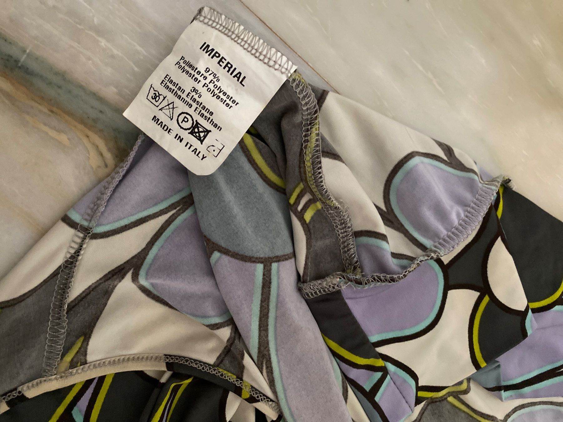 Tops: top – D'occasion à Zürich par lcl_r88r 2