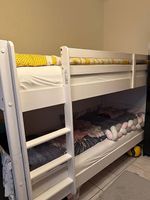 Doppelbett mit Matratzen 