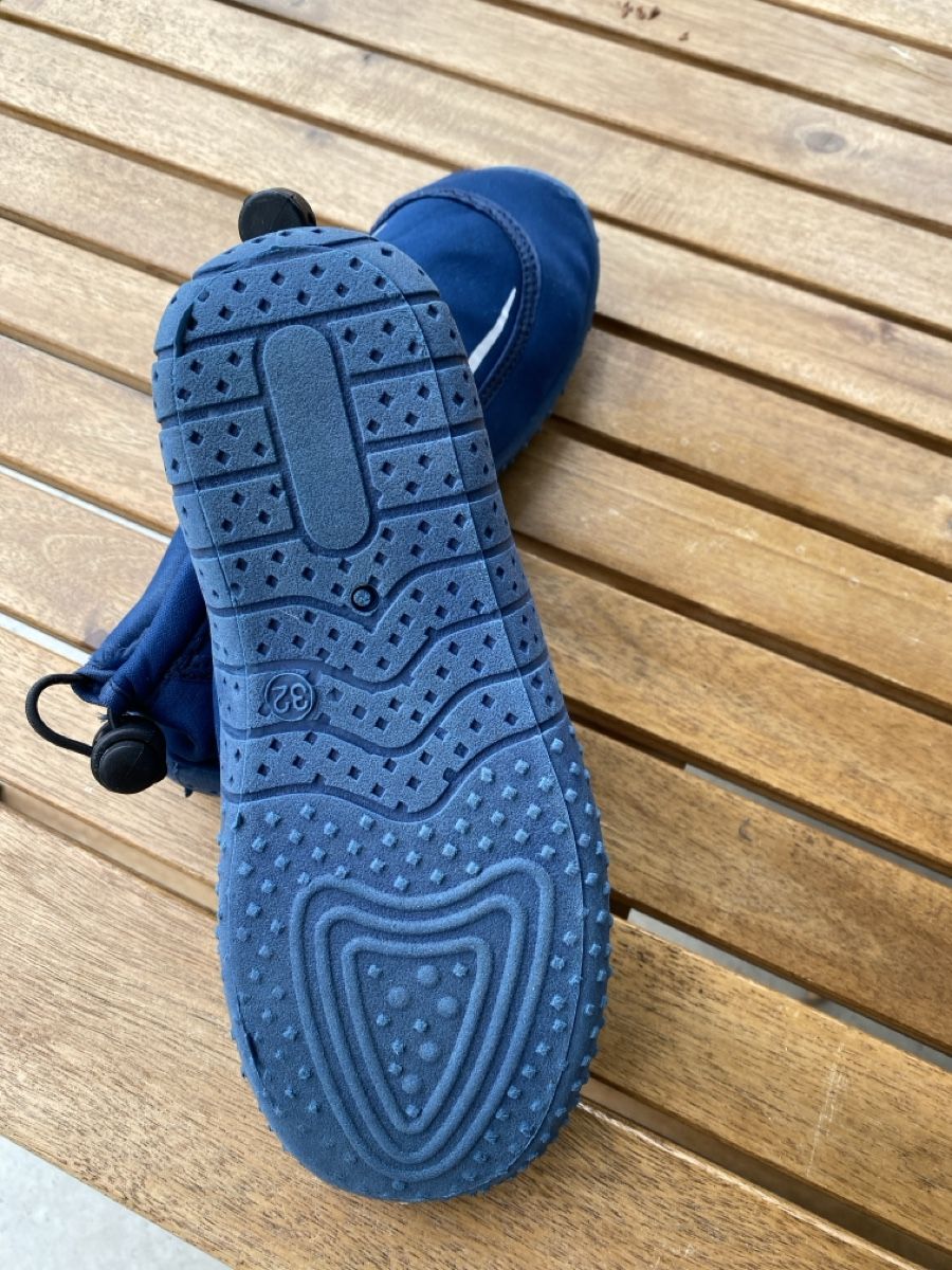 Schuhe für Jungen: Badeschuhe Kinder – Gebraucht aus Thalwil von val_bm5t 1