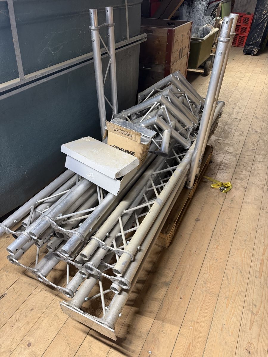 Tralicci: Mässestand/Truss – Usato da Hittnau venduto da Dbitte 2