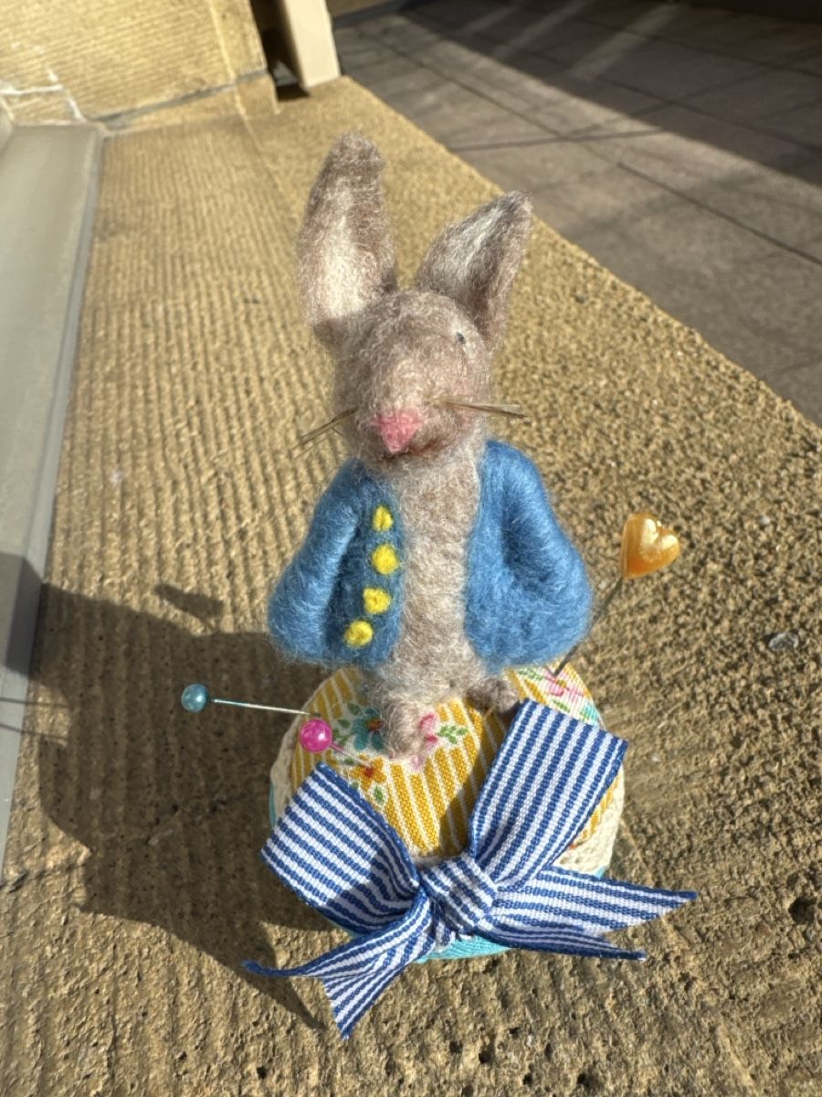 Statuette: Peter hase nadelkissen – Nuovo (secondo la descrizione) da Zürich venduto da funkelnderstern