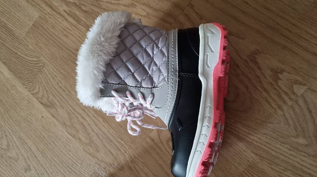 Scarpe per ragazzi: Neue Carters Winterstiefel Gr. 27 – Nuovo (secondo la descrizione) da Bremgarten AG venduto da wellea 2