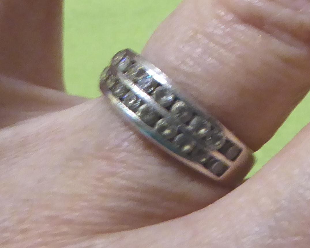 Anelli: Ring 925 Silber mit synthetischem Steinchen – Usato da Muri AG venduto da silvermouse007