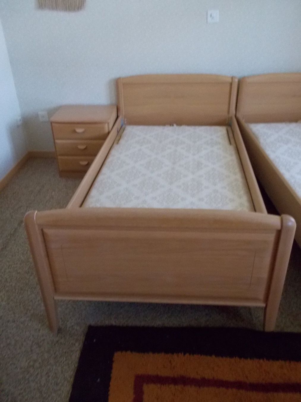 Letti: Doppelbett mit 2 Korpus – Usato da Weinfelden venduto da Simalaia 2