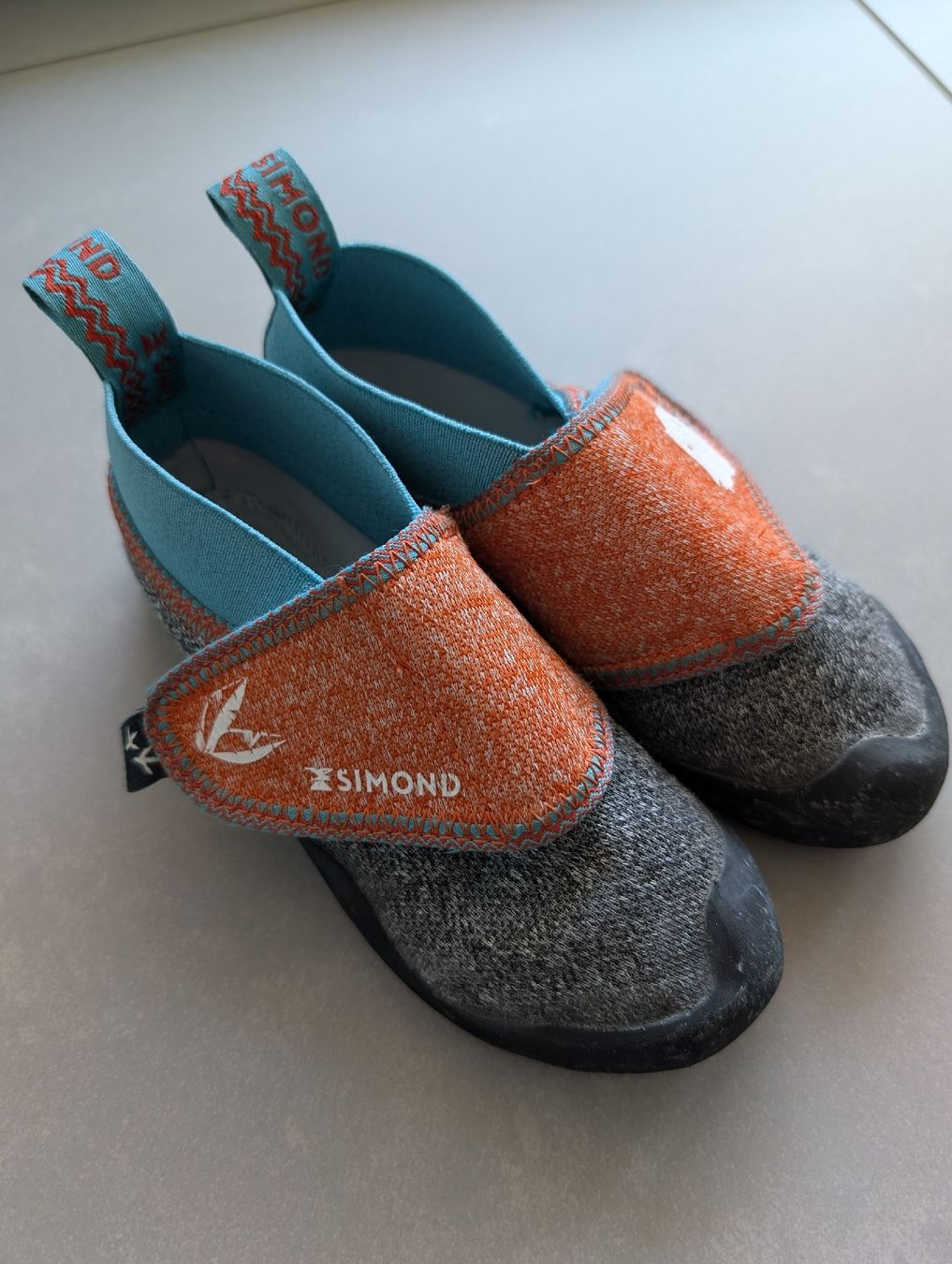 Decathlon Schuhe für Jungen: Chaussons escalade enfant Simond 30/31 – Gebraucht aus Morges von pve_698v