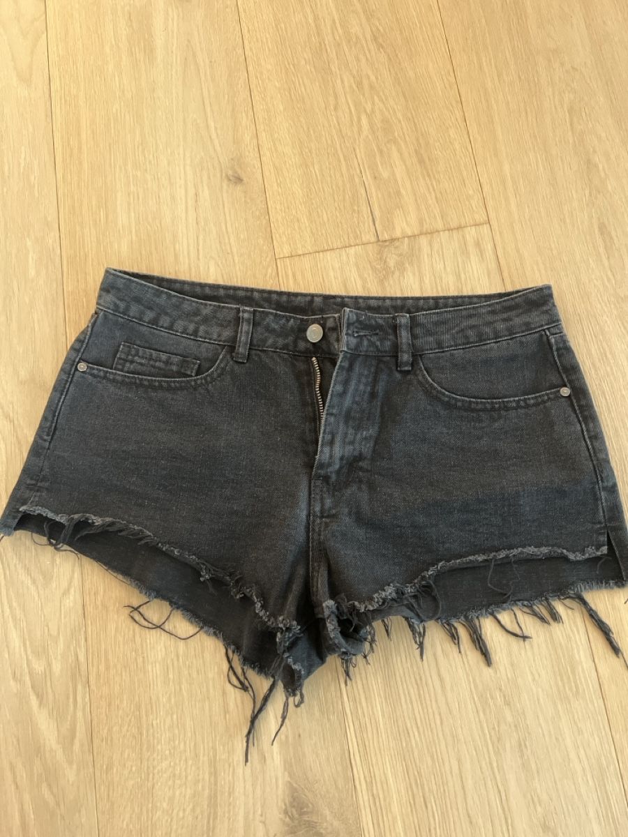 Lotti di vestiti: Drei Damen Shorts – Usato da Rorschach venduto da zlatokosa85 7