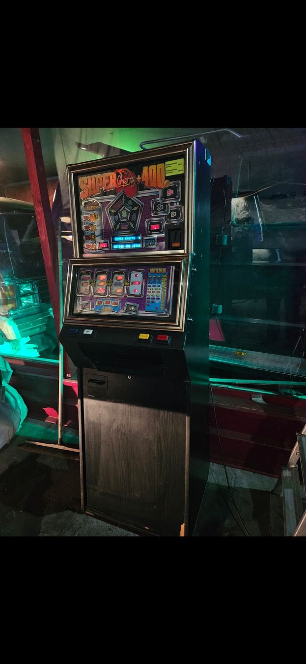 Machines à sous: Supper cherry +400 – Défectueux à Walterswil BE par RAMVAN 2