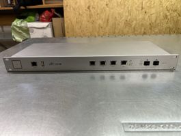 UniFi Security Gateway Pro 4 (USG-PRO-4)