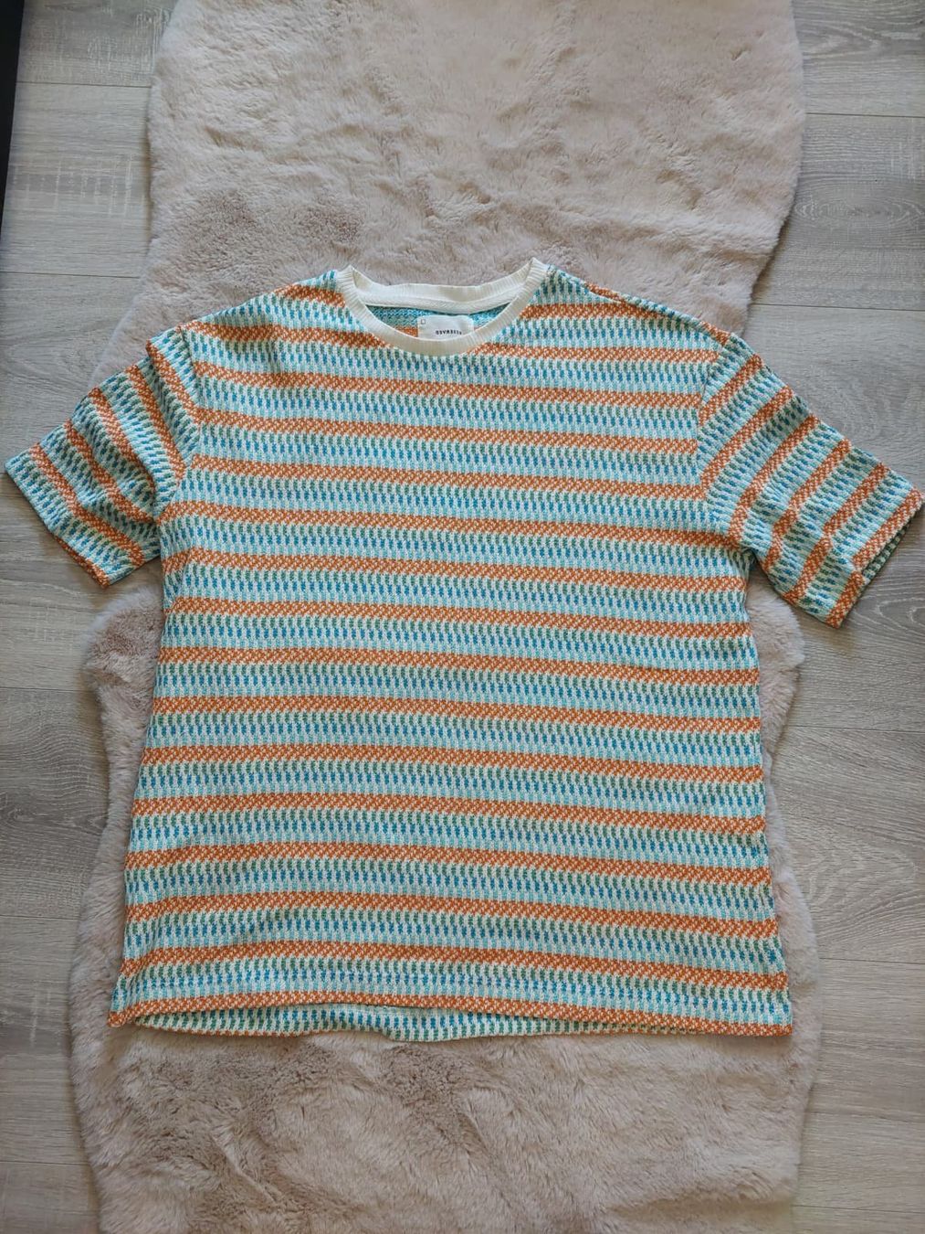 T-Shirts: T-Shirt von Reserved Gr.S – Gebraucht aus Domat/Ems von Lorand_