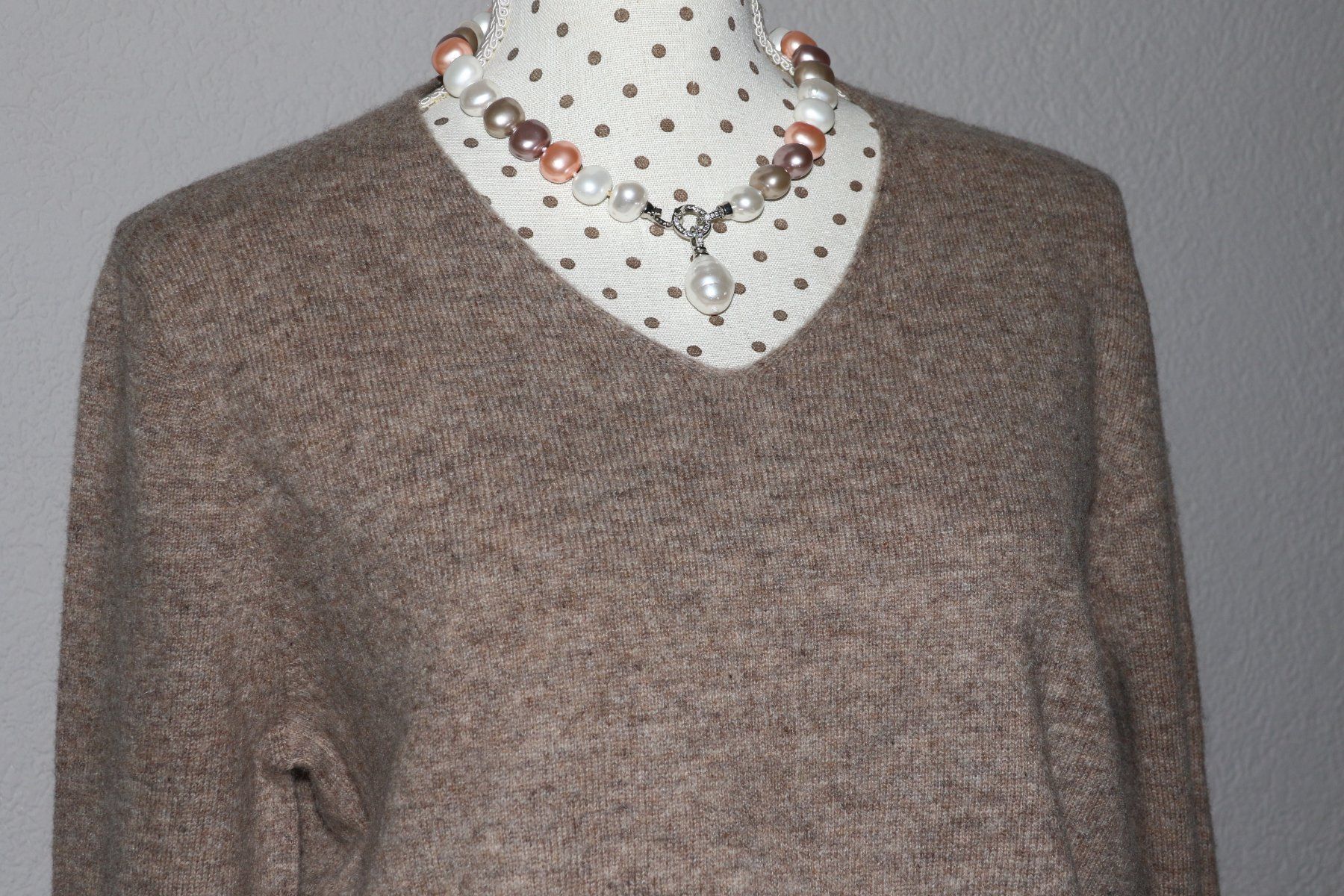 Pullover & Sweatshirts: Neuer hübsche Pullover aus 100% Wolle eher Gr.M – Neu (gemäss Beschreibung) aus Oberwil-Lieli von Svetlana28 6