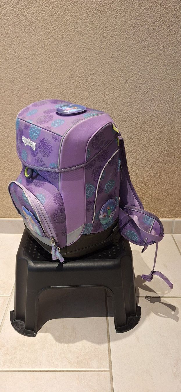 Ergobag Borse & Zaini: Ergobag Cubo Galaxy Glow - SchlittenzauBär 5-Teilig – Usato da Widen venduto da Cariff 1
