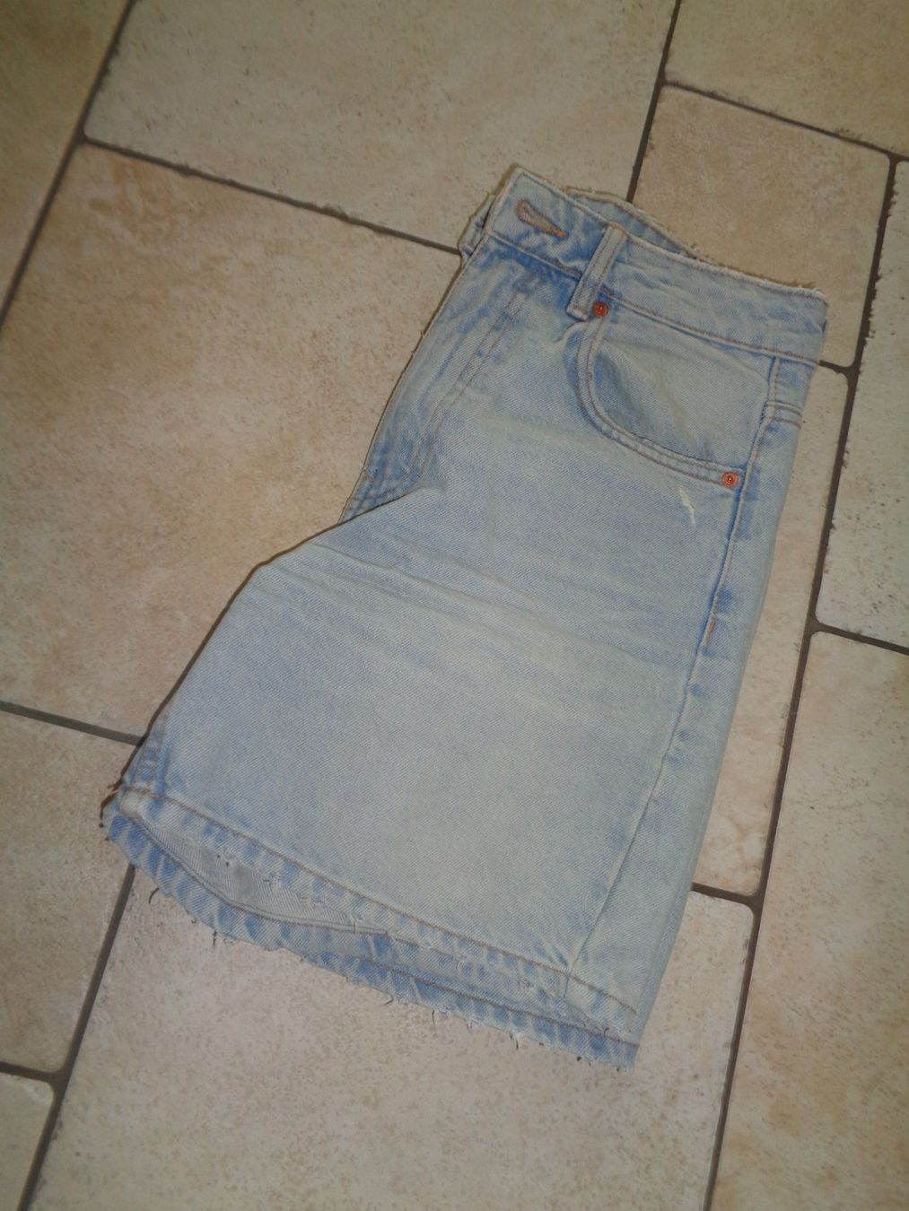 Pantaloni: Shorts  Reserved  Grösse 36 – Usato da Kreuzlingen venduto da Robi-2003 3