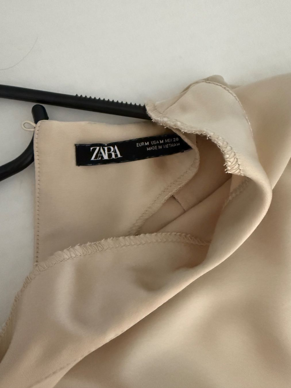 Zara Blusen: ZARA Bluse M – Gebraucht aus Zürich von iva_7658 1