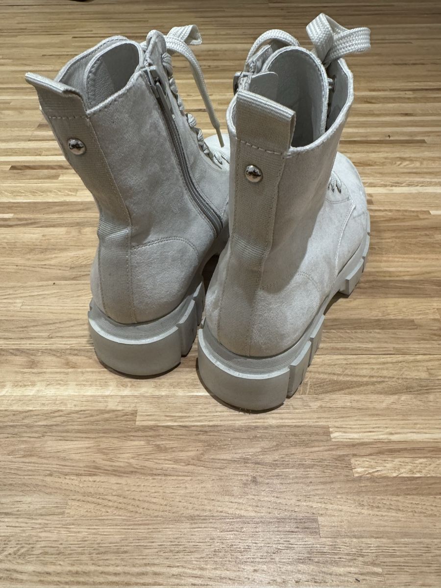 Scarpe da donna: Stiefeletten, hellgrau, Grösse 36 – Usato da Uznach venduto da jasmino12 3