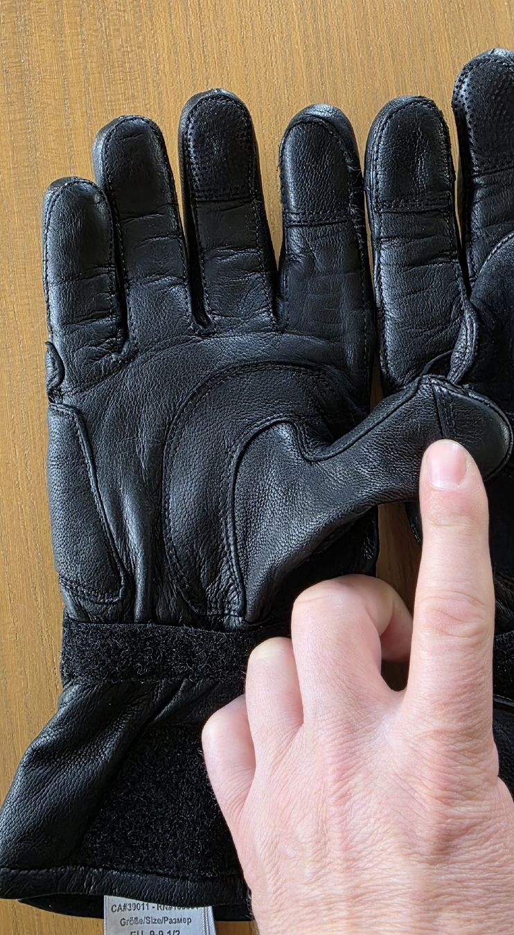 BMW Autres accessoires hommes: Gants BMW Atlantis Goretex – D'occasion à St-Légier-Chiésaz par Applebio 3