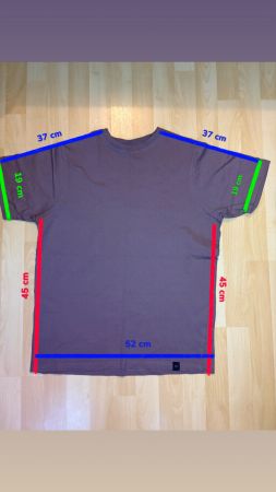 T-shirt homme marron taille M, parfait pour l'automne!