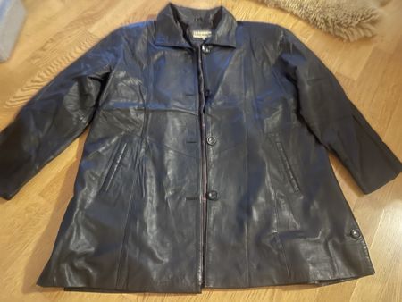 Ledermantel-Jacke von Sabi Fancy Fashion, Zürich, 50