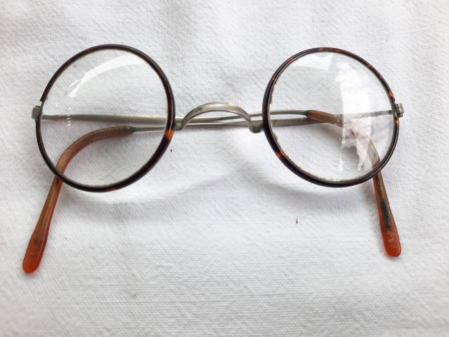 Occhiali & Lenti: Antike Runde Kinderbrille – Usato da Weinfelden venduto da JoeBaer