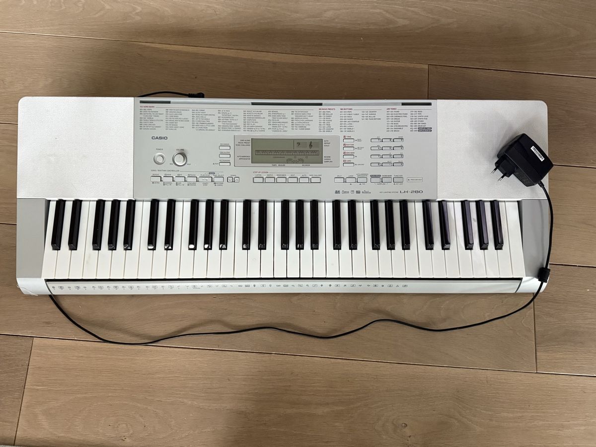 Casio Musikinstrumente: Keyboard Casio LK 280 – Gebraucht aus Regensdorf von