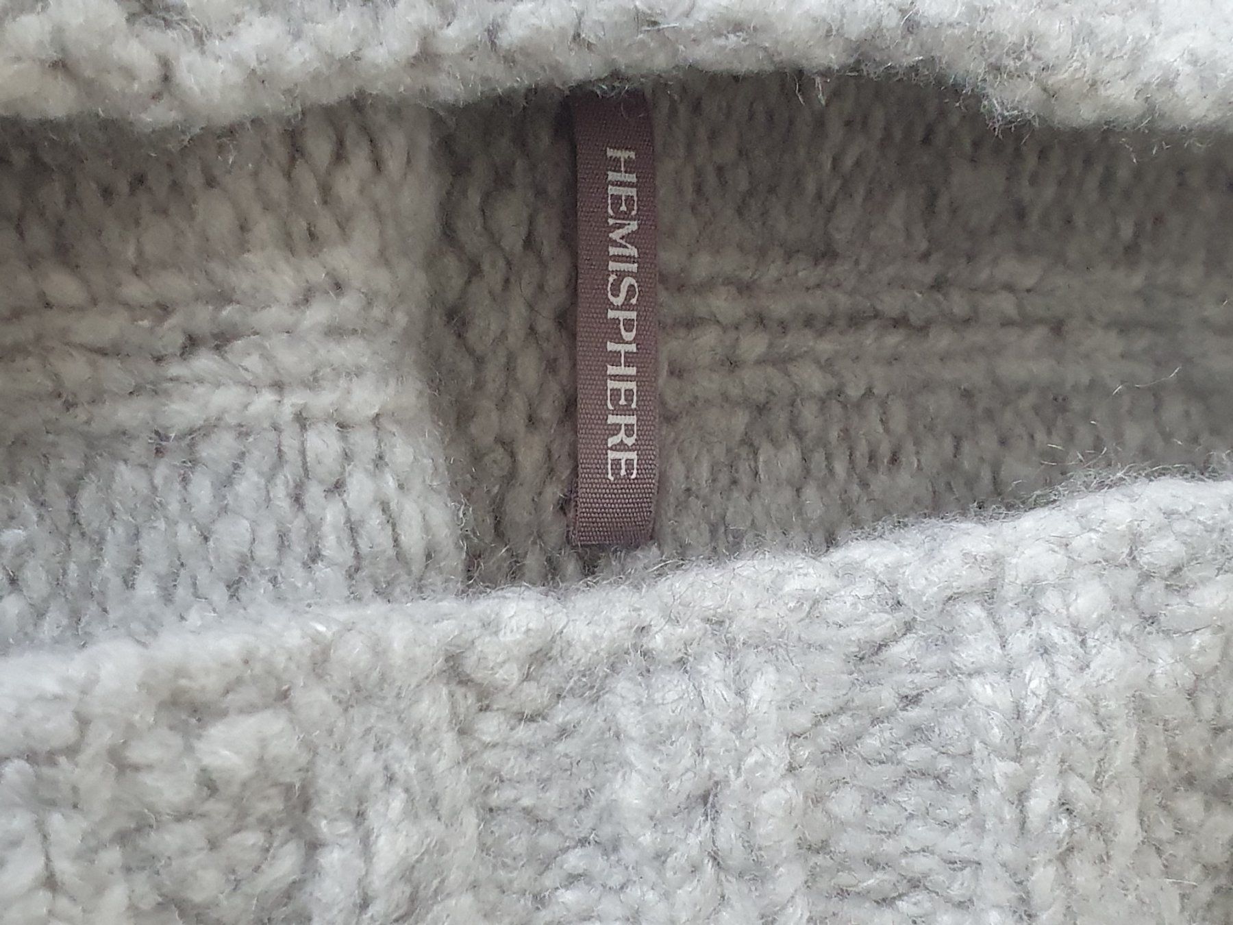 Hemisphere Pullover & Sweatshirts: HEMISPHERE,  Kaschmir/Seide, GR 40/M – Gebraucht aus Lausanne von Robino777 1