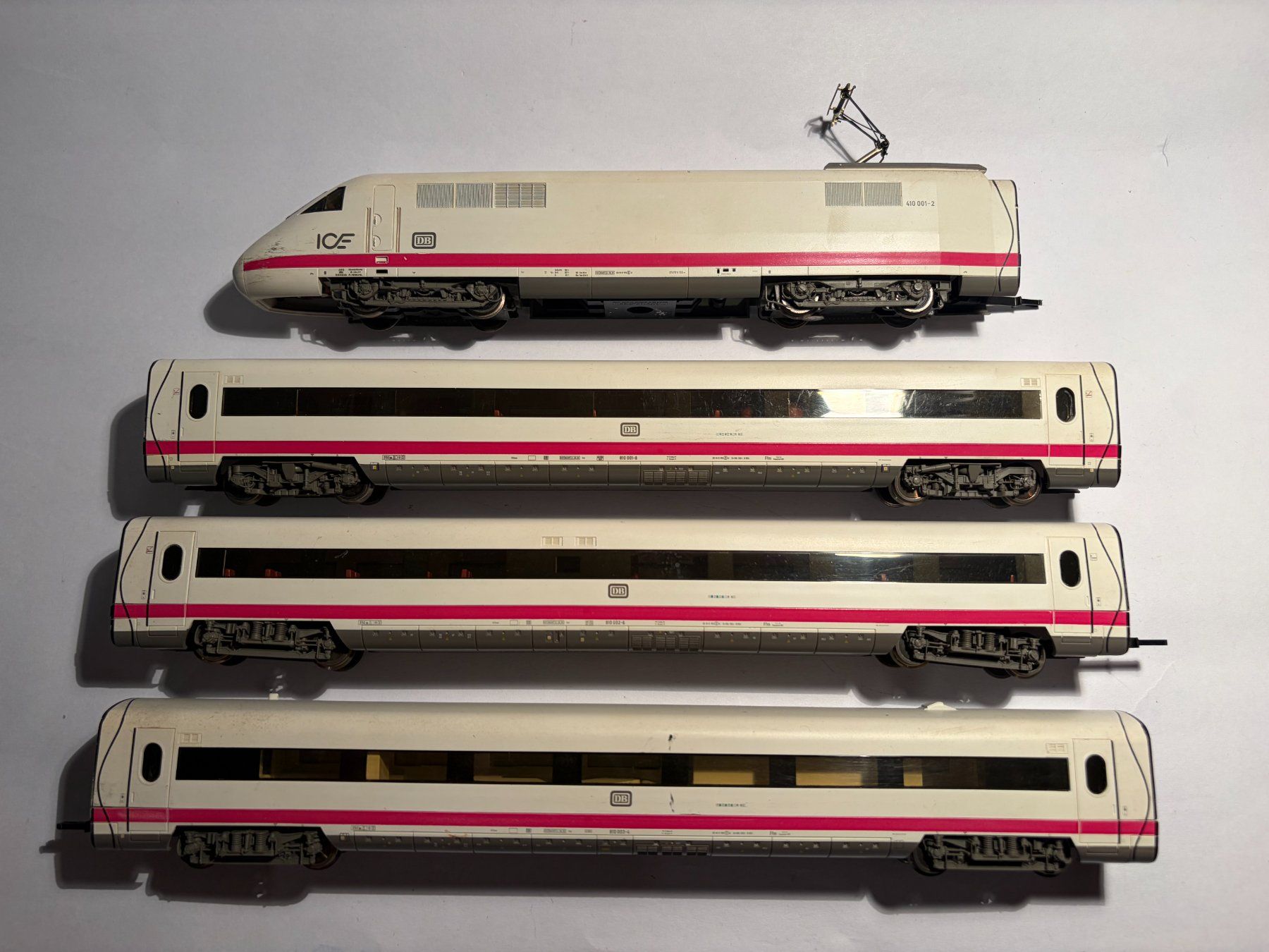 Fleischmann Modellini di ferrovie: Fleischmann E-Lok ICE DB 3teilig, DC analog – Usato da Buchrain venduto da Modellbahn11