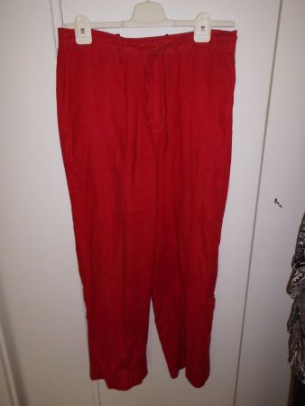Pantalon rouge en lin T. 44