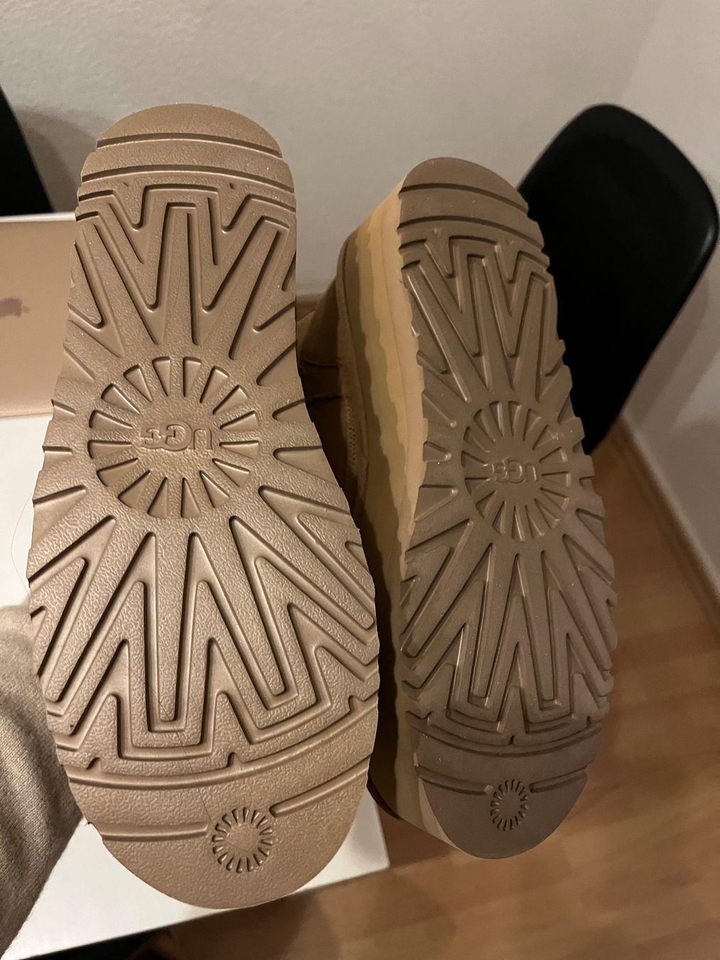 Ugg Herrenschuhe: Ugg beiges, taille 41, bottines d'hiver fourrées chaud! – Neu (gemäss Beschreibung) aus Vufflens-la-Ville von lor_m7td 3