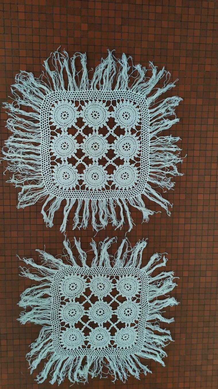Altra biancheria da tavola: 2 napperons en crochet, handmade – Nuovo (secondo la descrizione) da Chezard St-Martin venduto da Loucail