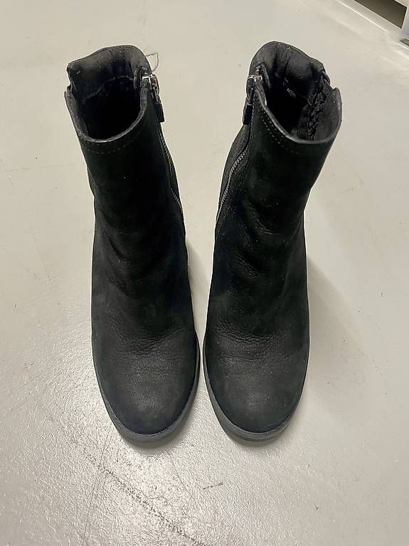 Scarpe da donna: Stiefeletten von Timberland Gr. 39 – Usato da Einsiedeln venduto da rt. 3