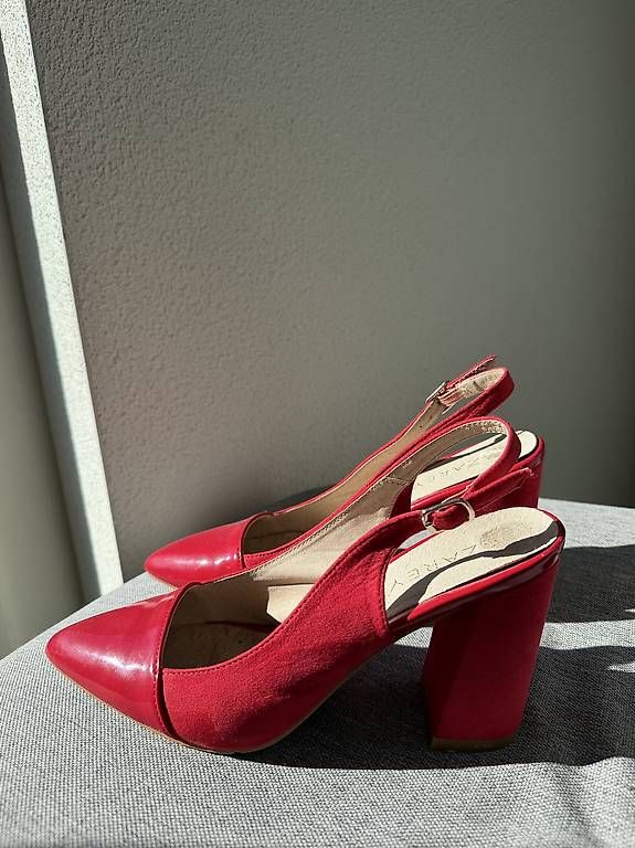 Scarpe da donna: Pumps Gr. 37 aus Leder  – Usato da Zürich venduto da hoiliaaa