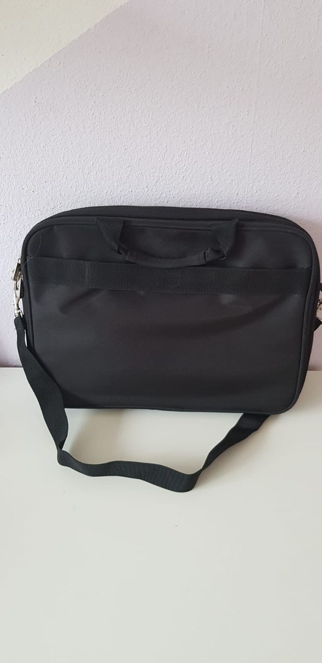 Borse: Sacoche d'ordinateur noir Dicota – Nuovo (secondo la descrizione) da Versoix venduto da aline_b 1