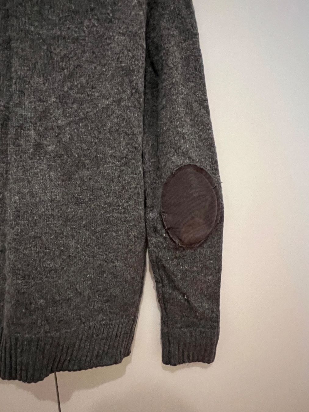 Zara Pullover & Sweatshirts: ZARA WOOL Cardigan Strickjäckli - Strickjacke – Gebraucht aus Basel von Harper.G 3