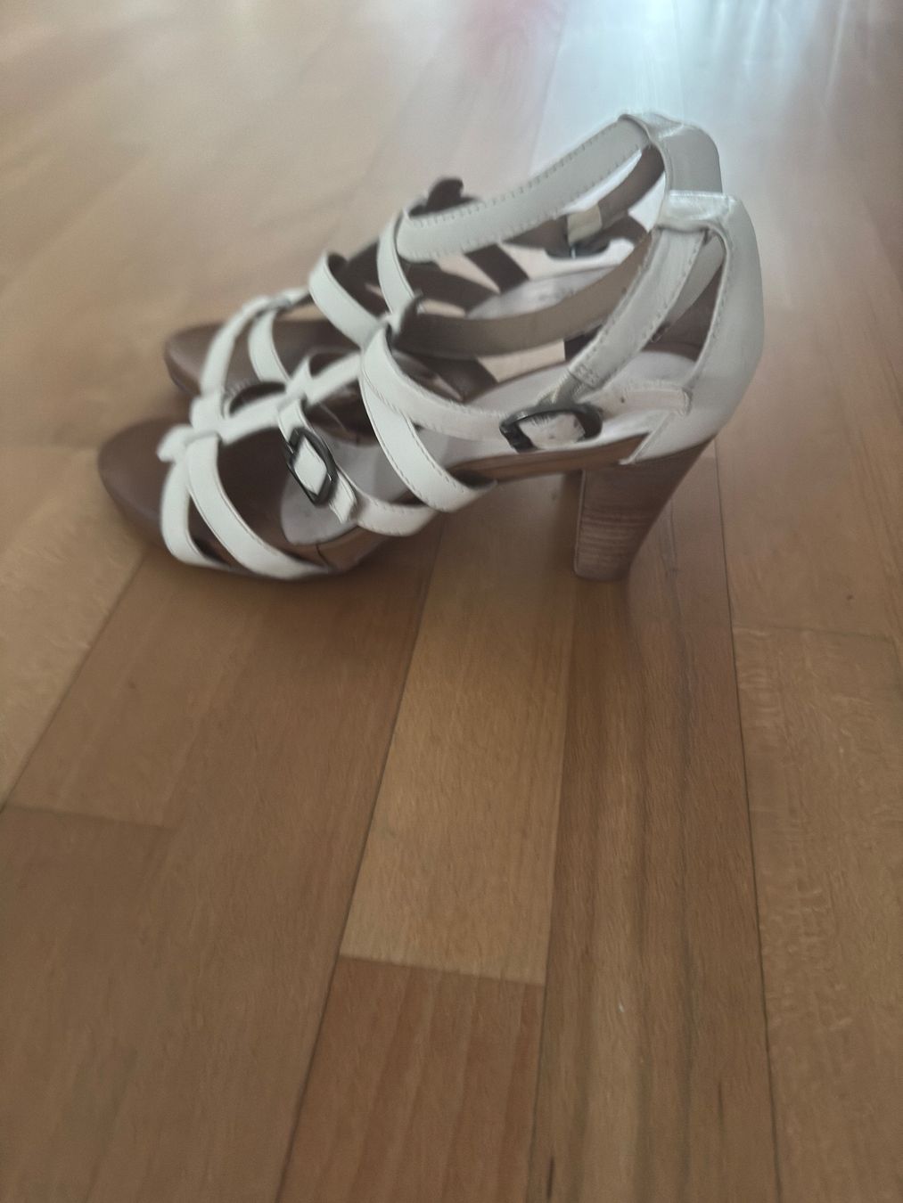 Globus Chaussures femmes: Leder Sandale – D'occasion à Illnau par PS62 3