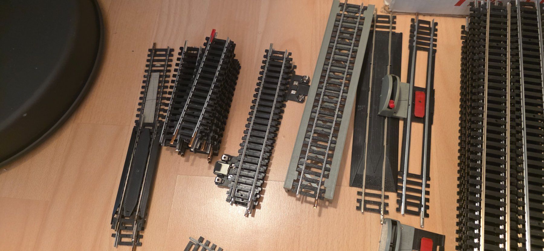 Lima Modellini di ferrovie: Lima gleis sammlung HO/DC – Usato da Hochfelden venduto da Danizh0 4